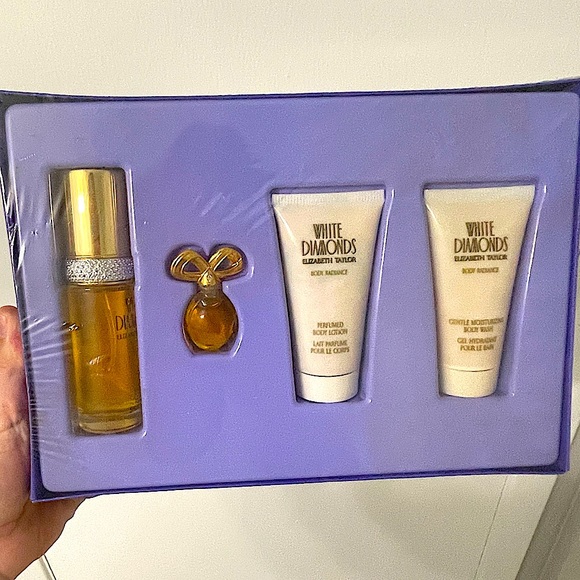 NWOT Elizabeth Taylor perfume & lotion set - Picture 1 of 4